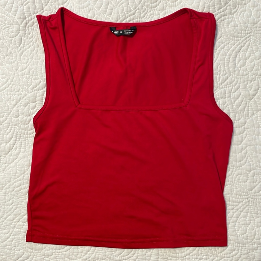 ✨4/$20 SHEIN Red Square Neck Top